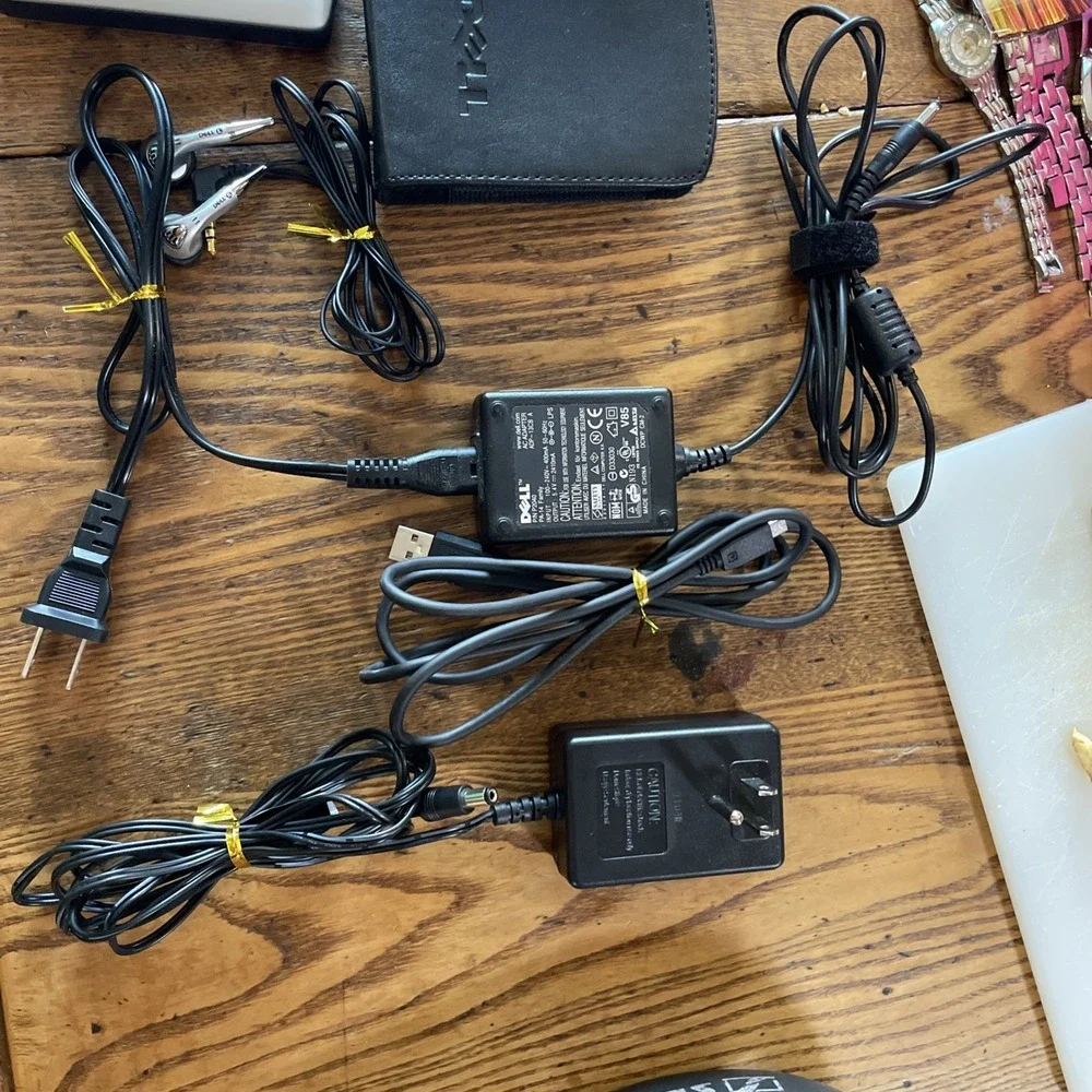 Dell Digital Jukebox Remote Leather Case Cords Manual Bundle